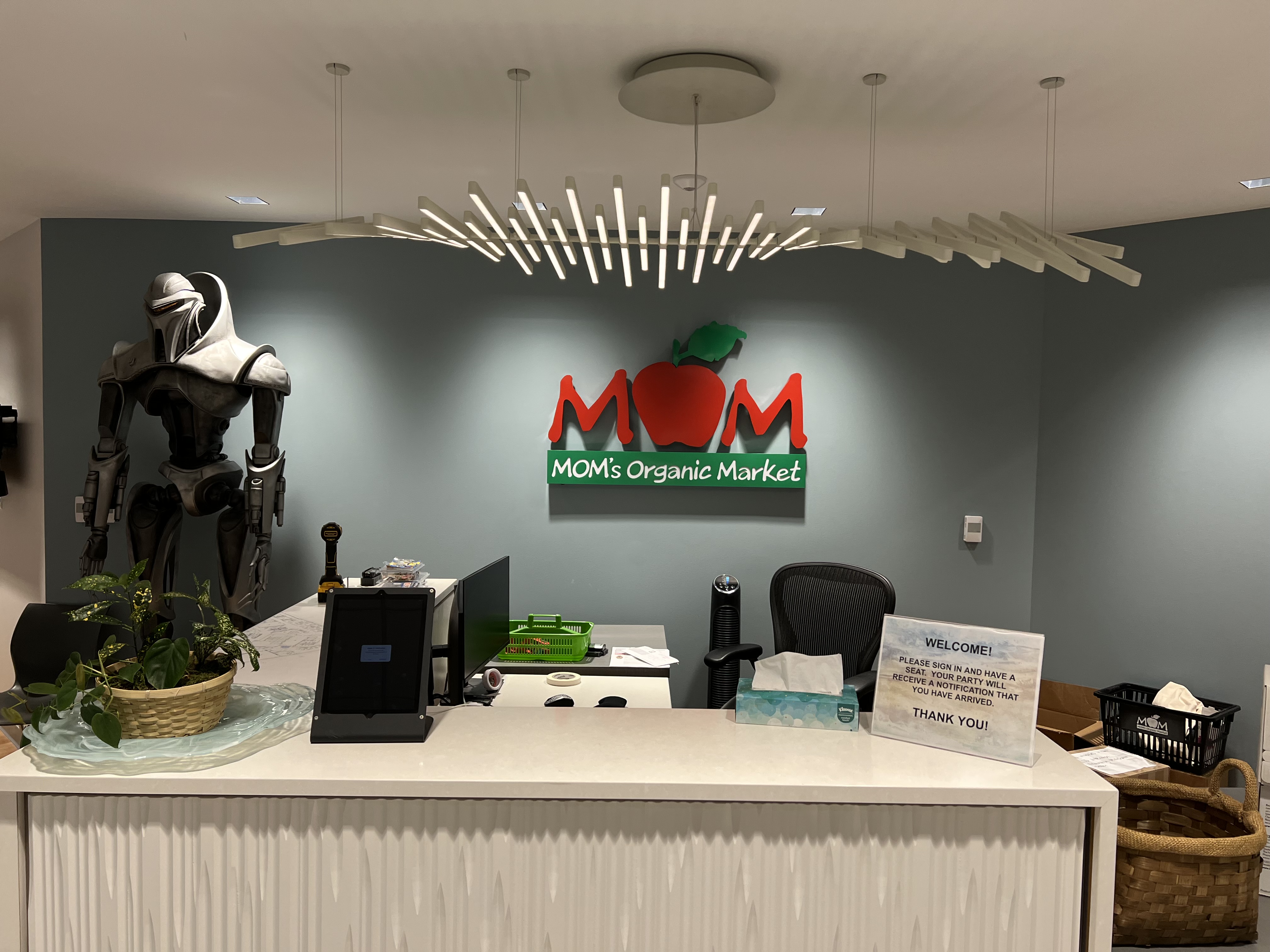 MOMs Organic Market Wall